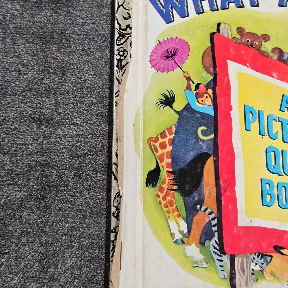 What Am I A Picture Quiz Book Little Golden Book‎ 1975 by Ruth Leon